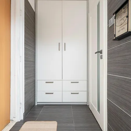 Apartment Atlas Arena Green Studio